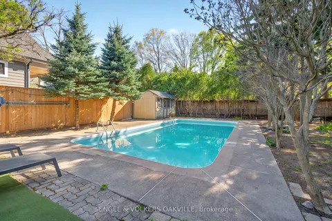 236 Burton Road, ON L6K 2K5