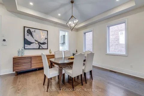 3091 Streamwood Pass, Oakville, ON L6H 0S8