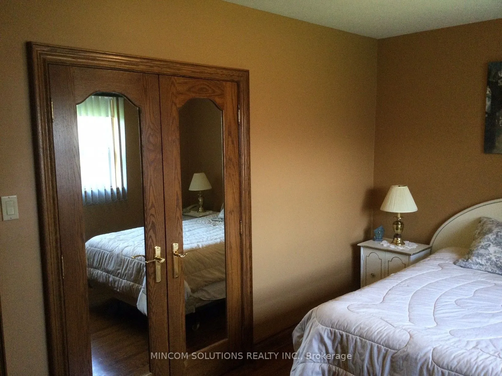 167 Kingsview Boulevard, Toronto, ON M9R 1V7
