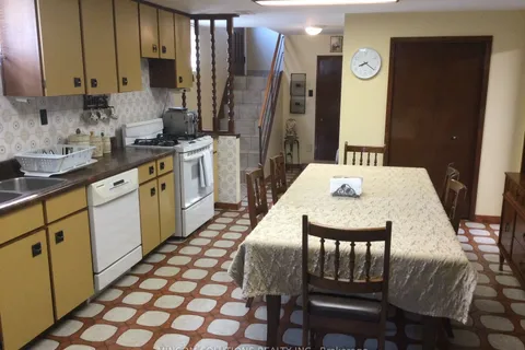 167 Kingsview Boulevard, Toronto, ON M9R 1V7