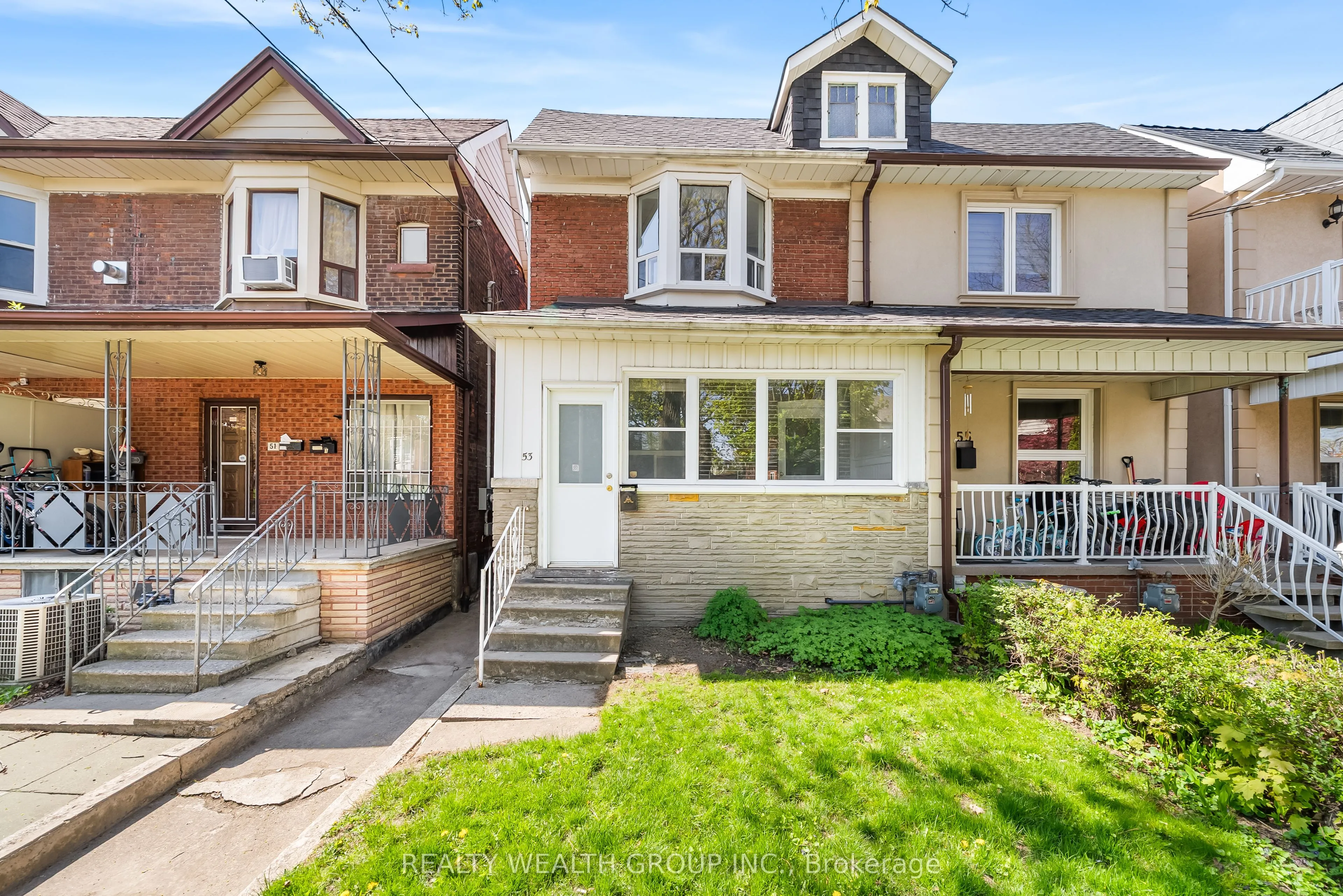 53 Hounslow Heath Road, ON M6N 1G7