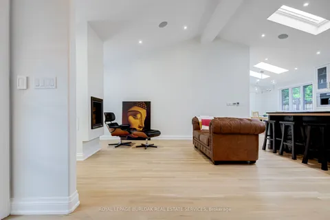 313 Silvana Crescent, ON L7L 2W3