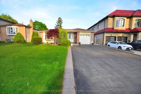 35 Geneva Crescent, ON L6S 1K7