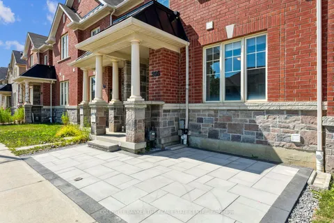 266 Inspire Boulevard, ON L6R 3Z3
