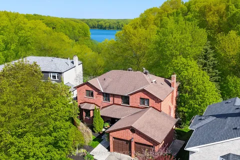 25 Brookbank Court, ON L6Z 3G4