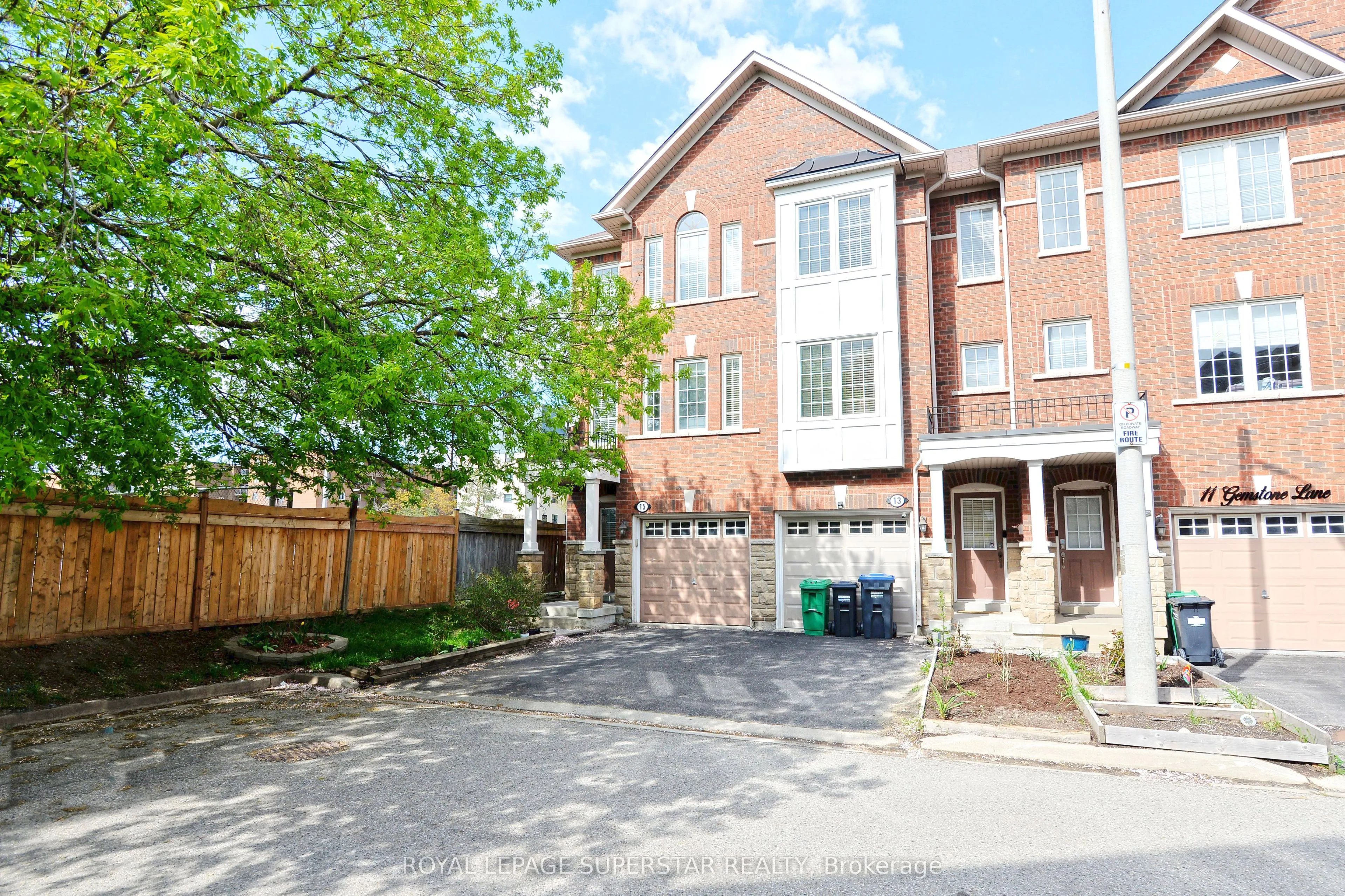 15 Gemstone Lane, ON L6X 0H1