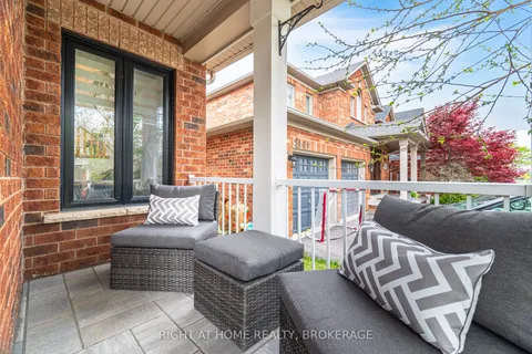 5467 Blue Spruce Avenue, ON L7L 7C6