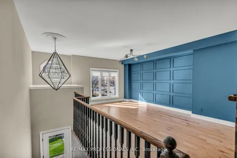 74 Dryden Way, ON M9R 0B2