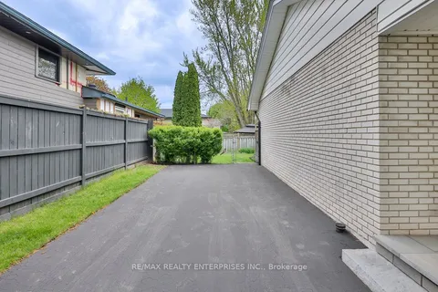 3416 Rexway Drive, ON L7N 2L3