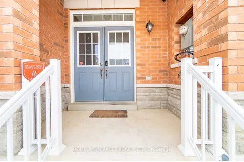 11 Lorenzo Circle, ON L6R 0Z9