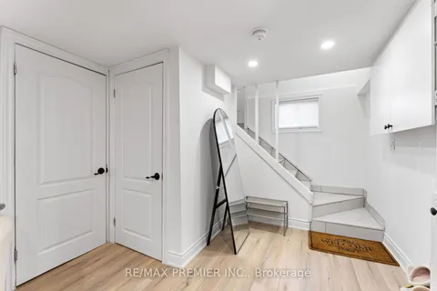 21 Yvonne Avenue, ON M3L 1C8