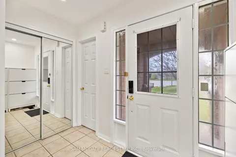 988 Delgado Drive, ON L5V 2S3