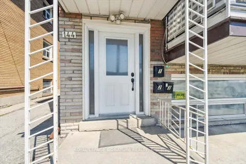 144 Portland Street, ON M8Y 1B2