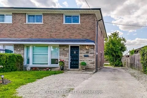 28 Navenby Crescent, ON M9L 1B2