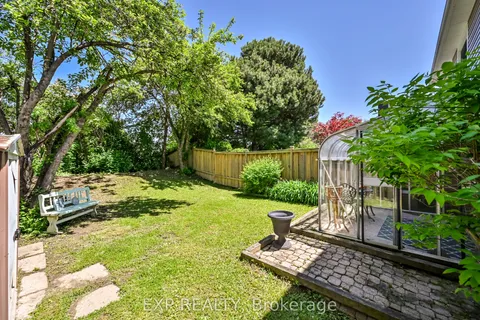 2722 Andorra Circle, ON L5N 2H9
