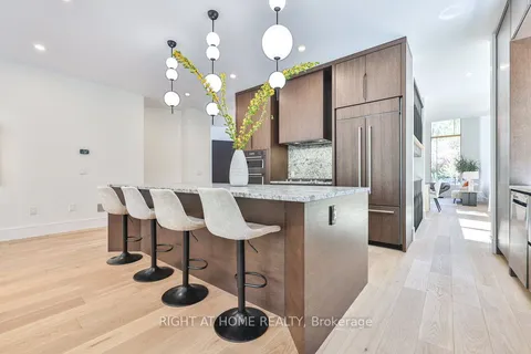 920 Calder Road, Mississauga, ON L5J 2N7