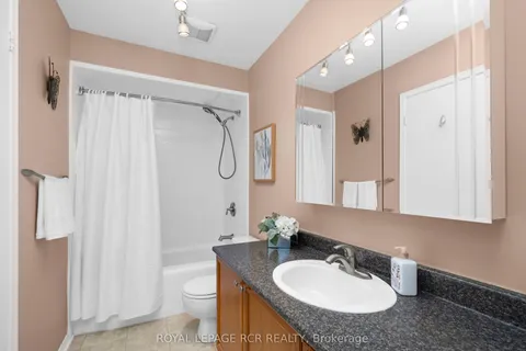 120 Howard Crescent, ON L9W 4W2
