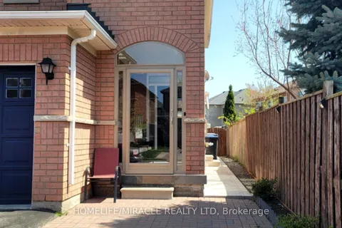 121 Nathaniel Crescent, ON L6Y 5M3