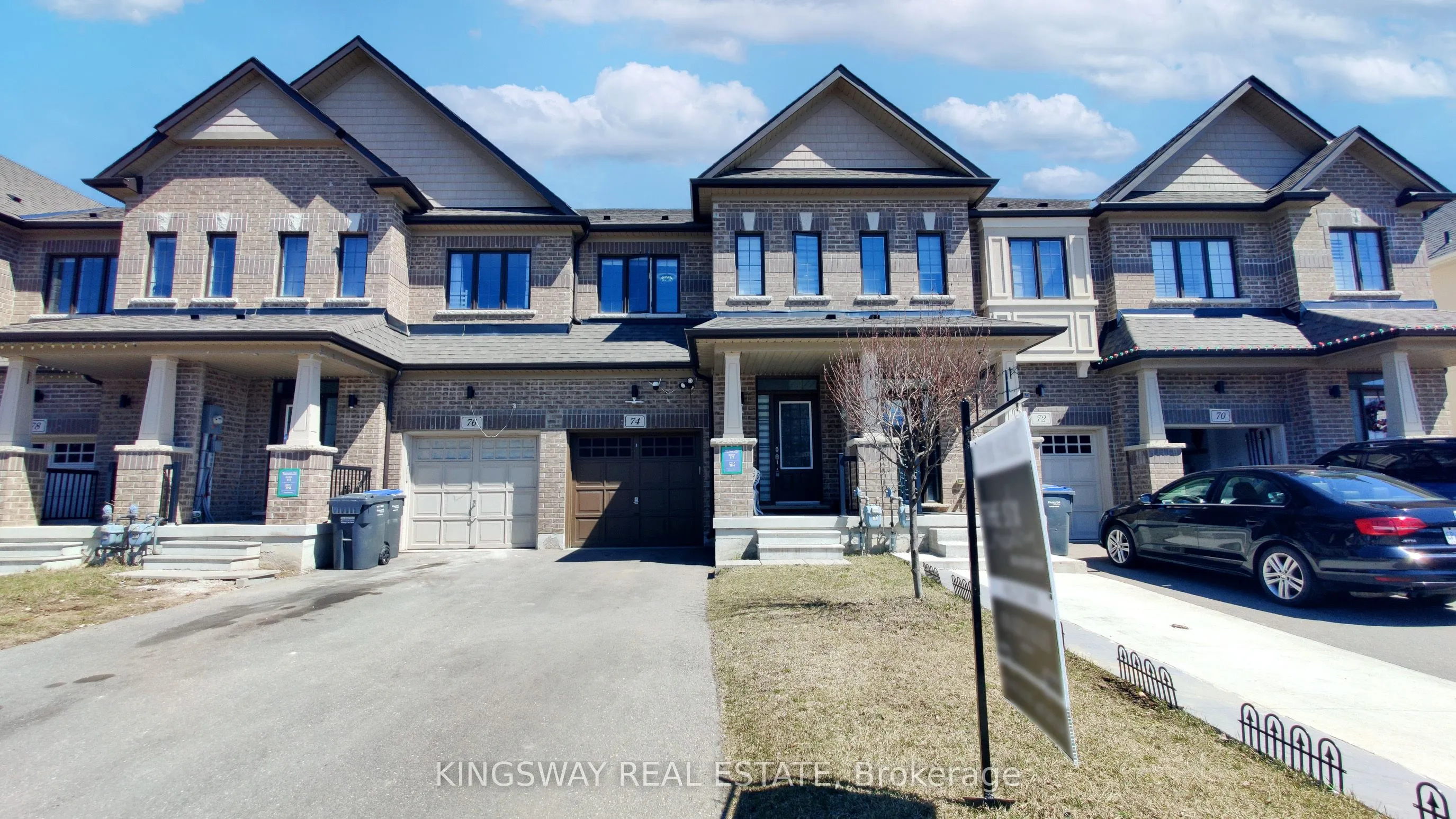 74 Doris Pawley Crescent, ON L7C 3M8