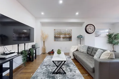 74 Doris Pawley Crescent, ON L7C 3M8