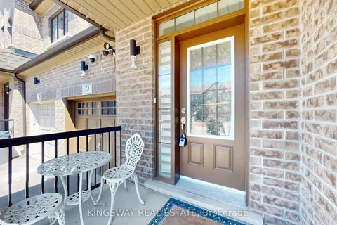 74 Doris Pawley Crescent, ON L7C 3M8