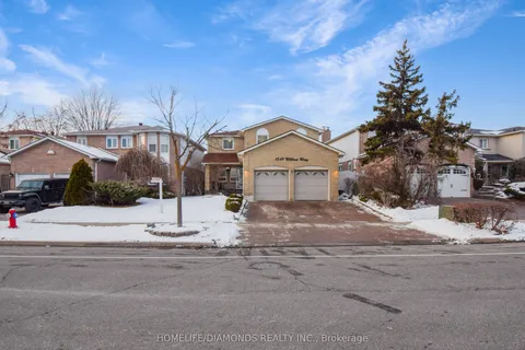 1549 Willow Way, ON L5M 4A1
