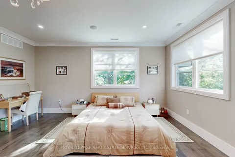 1286 Cambridge Drive, ON L6J 1S1