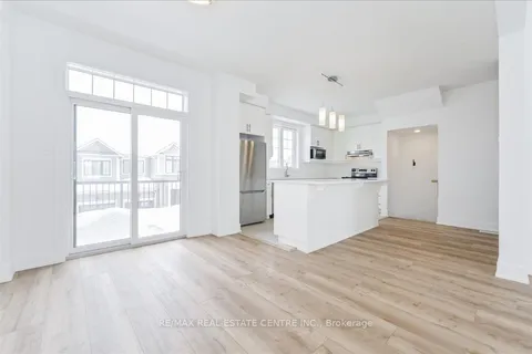 690 Broadway Avenue, ON L9W 5C8