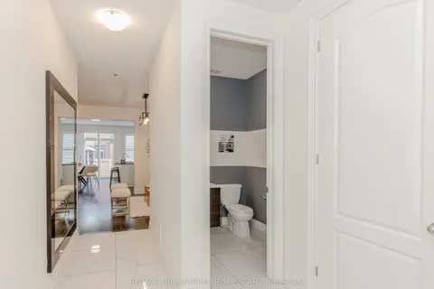 1238 Bowell Crescent, ON L9E 1J7