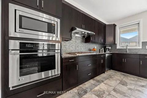 109 Masterman Crescent, ON L6M 0W9