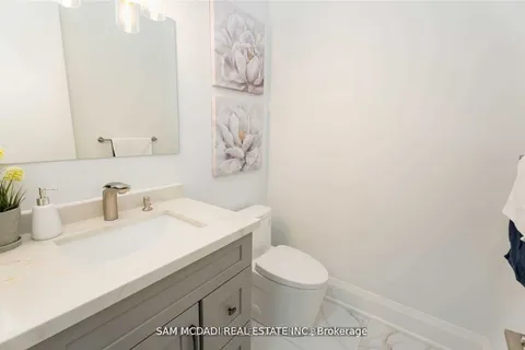 1138 Garden Road, ON L5H 3J6