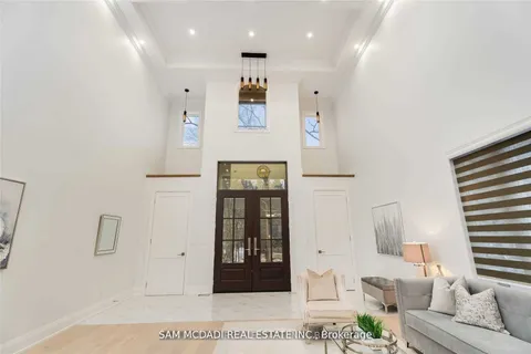 1138 Garden Road, ON L5H 3J6
