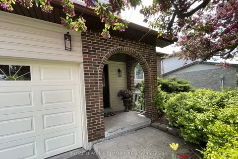 780 Woodward Avenue, ON L9T 3T9