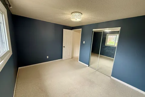 36 Tanager Square, ON L6Z 1Z2