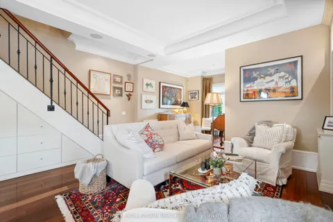 85 Sorauren Avenue, ON M6R 2E1