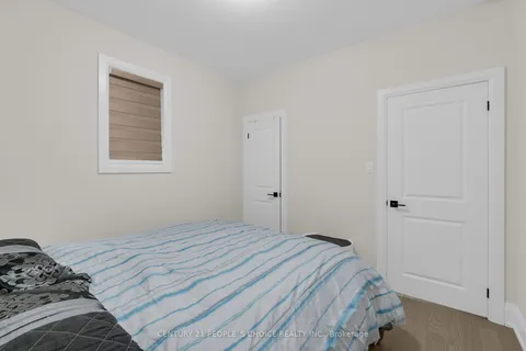 10 Tweedhill Avenue, ON L7C 4K5