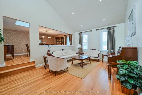 6 Leone Lane, ON L6P 0K9