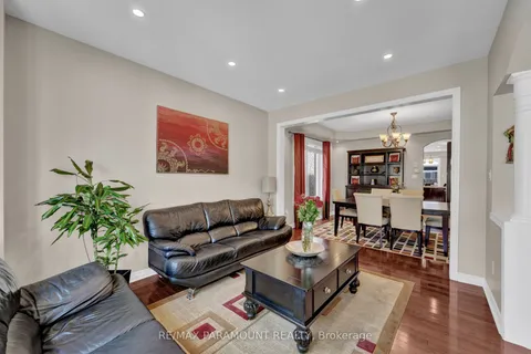 8 Eaglelanding Drive, ON L6P 2T7