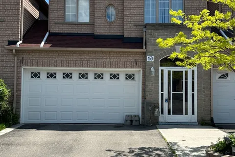 15D View Green Crescent, Toronto, ON M9W 7C9