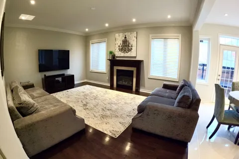 418 Hidden Trail Circle, ON L6J 0N7