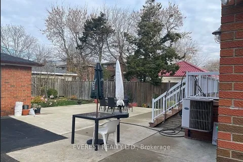 66 Evans Avenue, ON M8Z 1H6