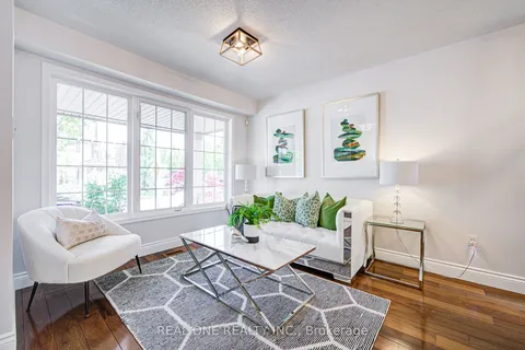 1388 Weeping Willow Drive, Oakville, ON L6M 4B6