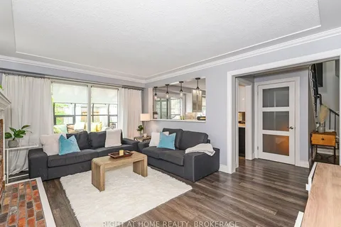 6891 Barrisdale Drive, Mississauga, ON L5N 2H5