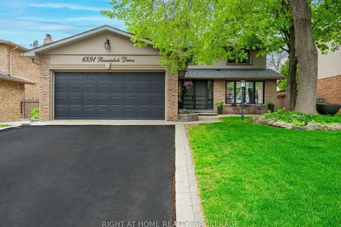 6891 Barrisdale Drive, Mississauga, ON L5N 2H5