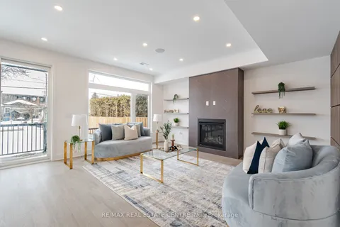 404 Melrose Street, ON M8Z 1H1
