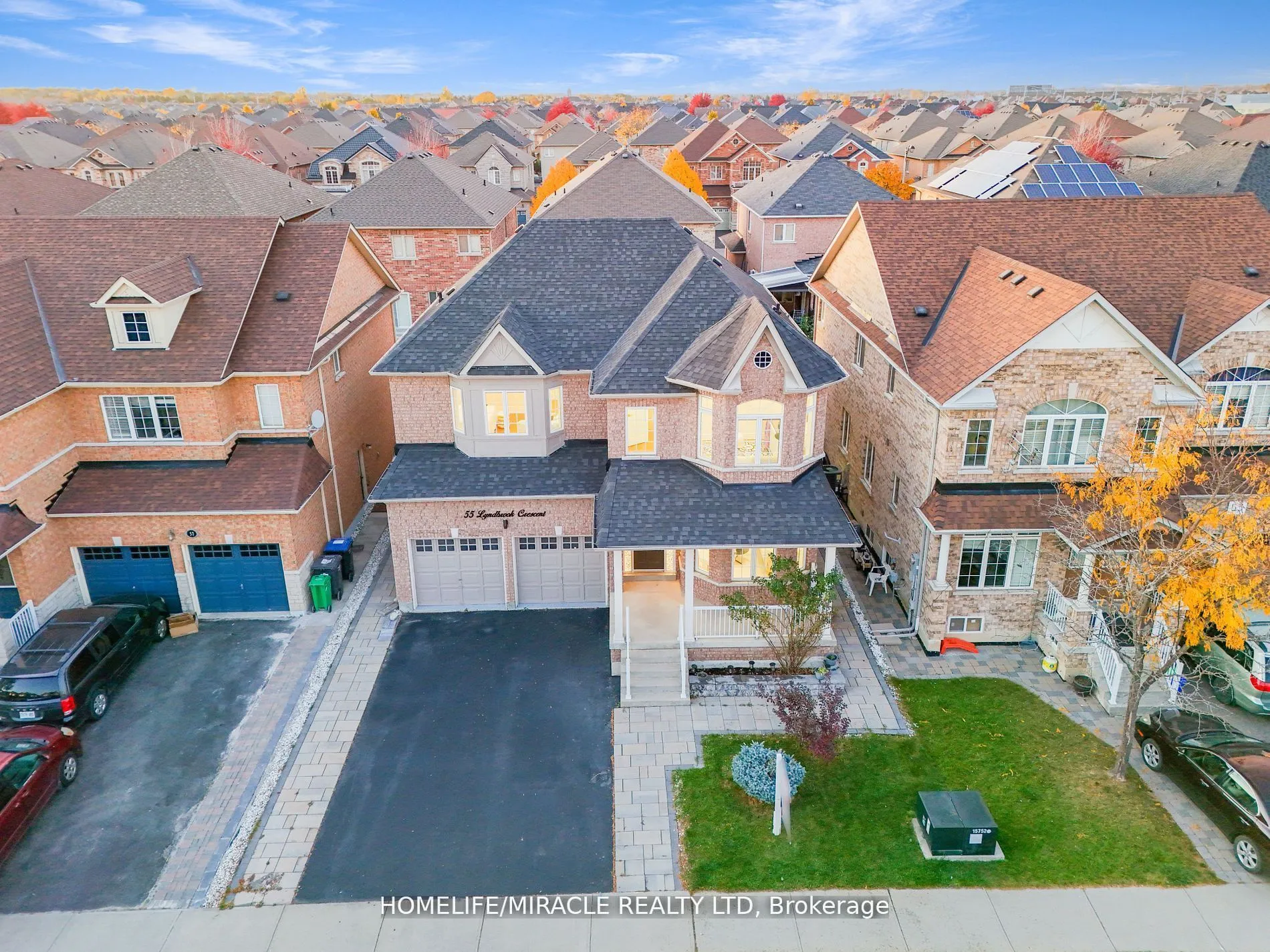 55 Lyndbrook Crescent, ON L6P 2N9