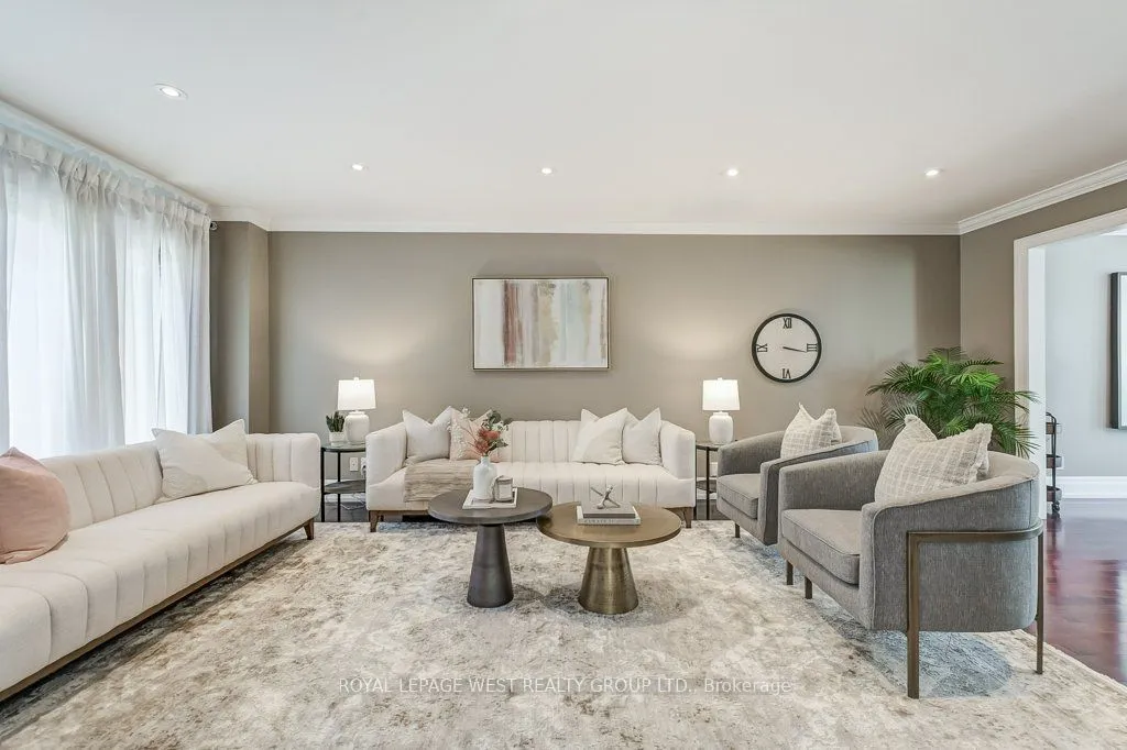 41 Vancho Crescent, ON M9A 4Z1