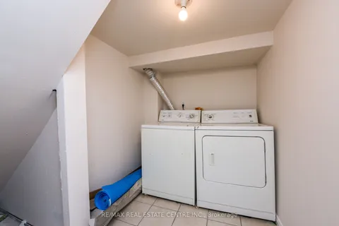 5989 Sidmouth Street, ON L5V 2Z5