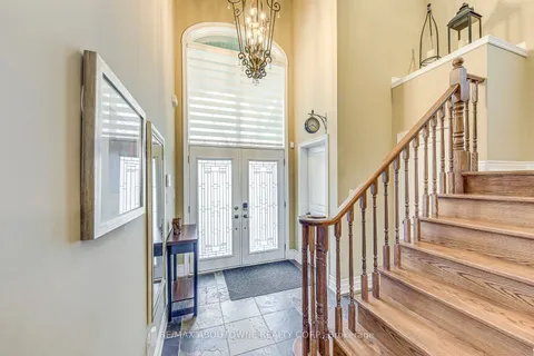 2353 Kwinter Road, ON L6M 0H3