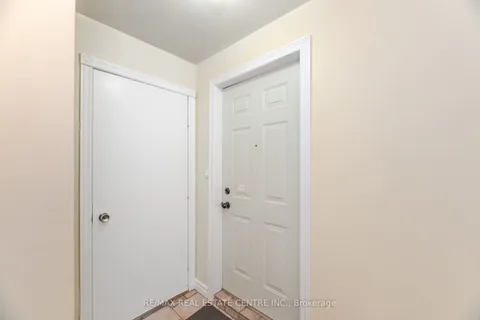 5246 Palomar Crescent, ON L5R 2W7